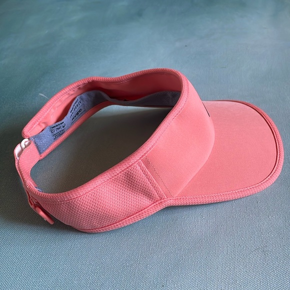 Adidas Aeroready Visor + All The Sinners Bleed by S.A. Cosby Book - Picture 3 of 14